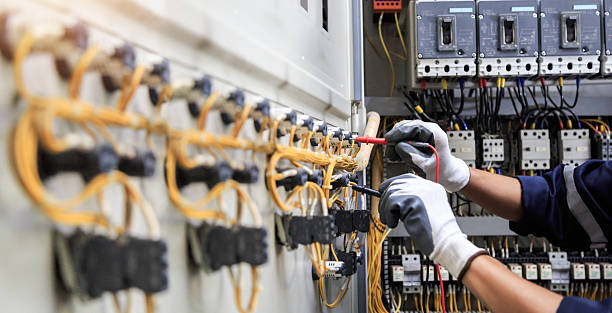 Professional Electrician technician working in Lake Ridge, VA